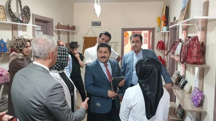 Sincik'te Hayat Boyu Öğrenme Haftası kutlamaları yapıldı