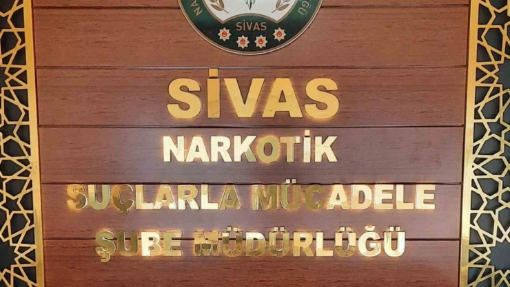 Sivas'ta 2 bin 968 adet uyuşturucu hap ele geçirildi