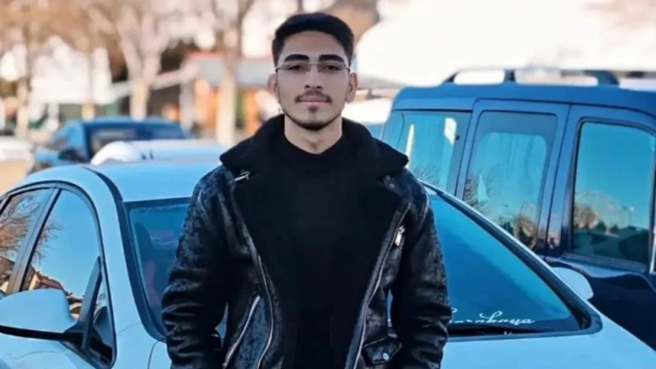 Sivas'ta trafik kazası 20 yaşındaki genci hayattan kopardı