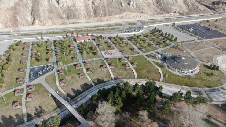 Sivaslıların uğrak noktası olan mesire alanı sessizliğe büründü