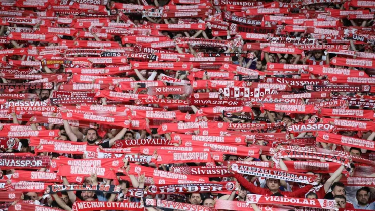 Sivasspor - Fenerbahçe maçının biletleri satışa çıktı