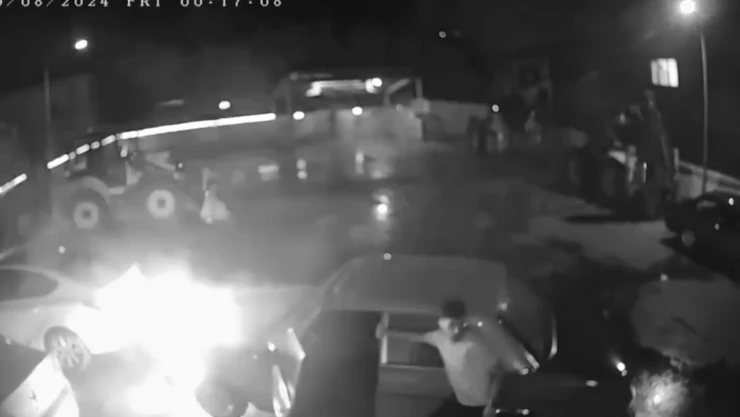 Sürücünün kontağı çevirmesi ile alevler yükseldi, hızlı müdahale faciayı önledi