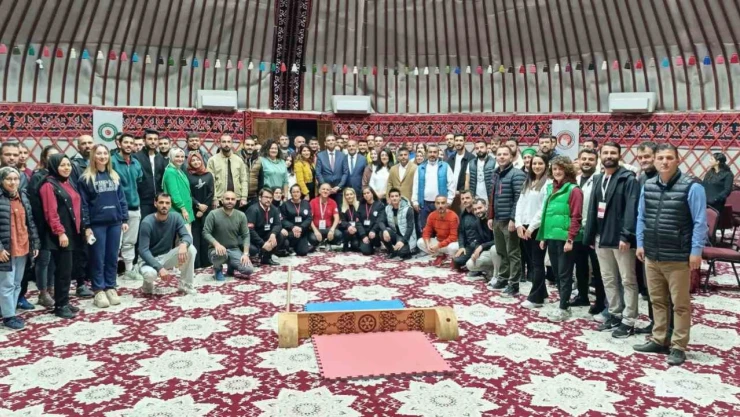 Tahmazoğlu, Öğretmenler Günü'nde öğretmenlerle bir araya geldi