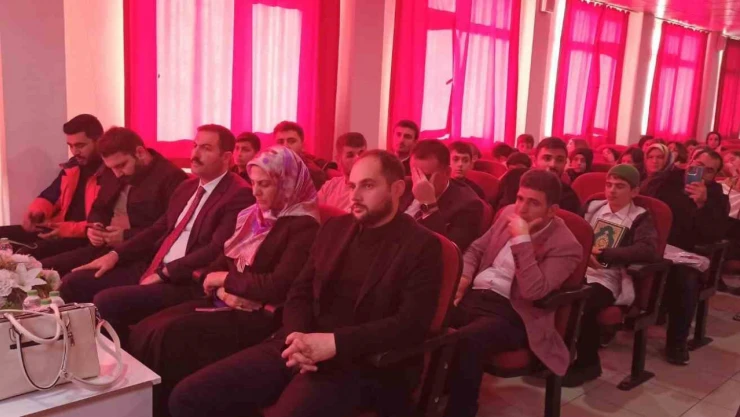 Tatvan'da 'Hafızlar Yarışması' yapıldı