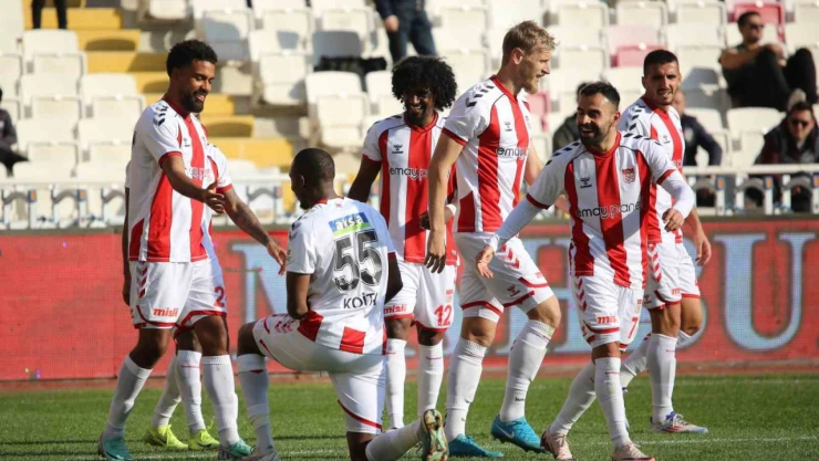 Trendyol Süper Lig: NG Sivasspor: 2 - Çaykur Rizespor: 1 (Maç sonucu)