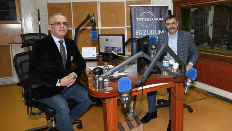 Vali Mustafa Çiftçi, TRT Erzurum Radyosu'nun canlı yayın konuğu oldu