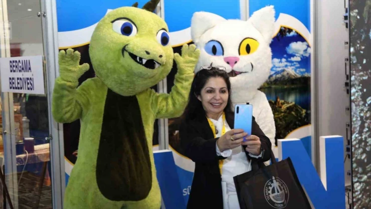 Van '17. Travel Turkey İzmir Fuarı'nda yerini aldı