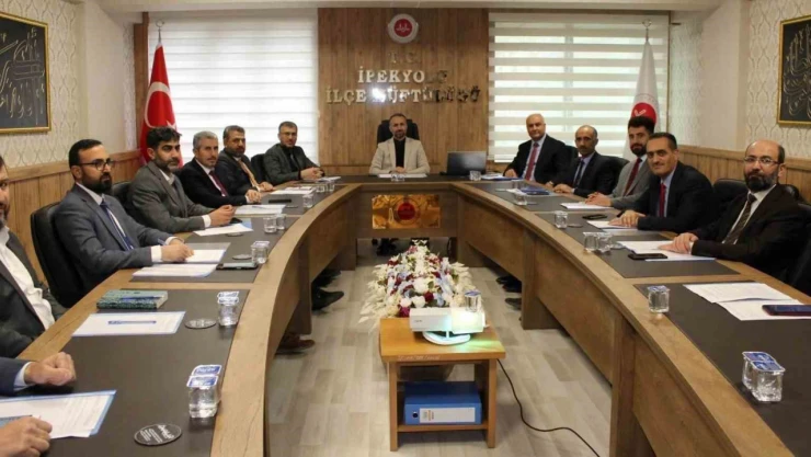 Van'da 2024 yılı ilçe müftüler toplantısı