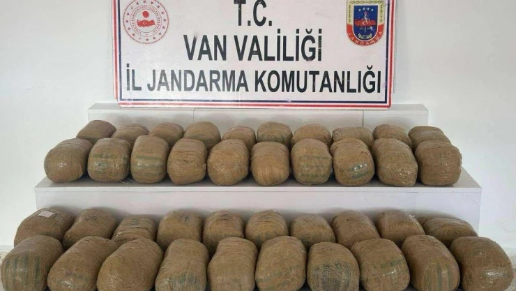Van'da 80 kilo esrar ele geçirildi