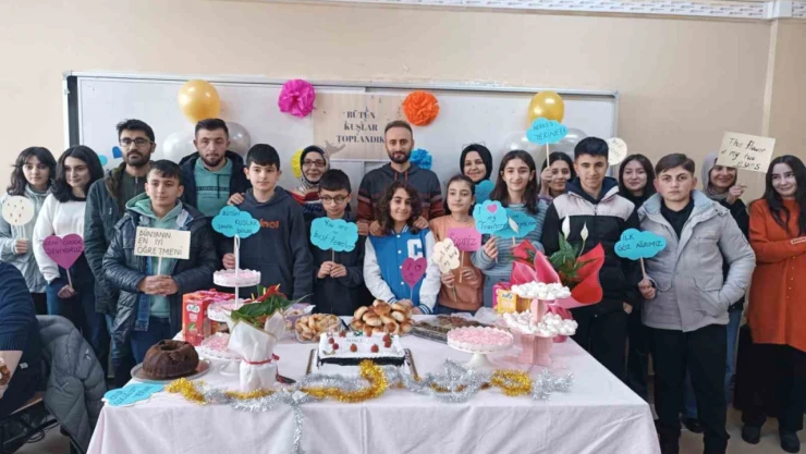 Velilerden öğretmenlere anlamlı sürpriz