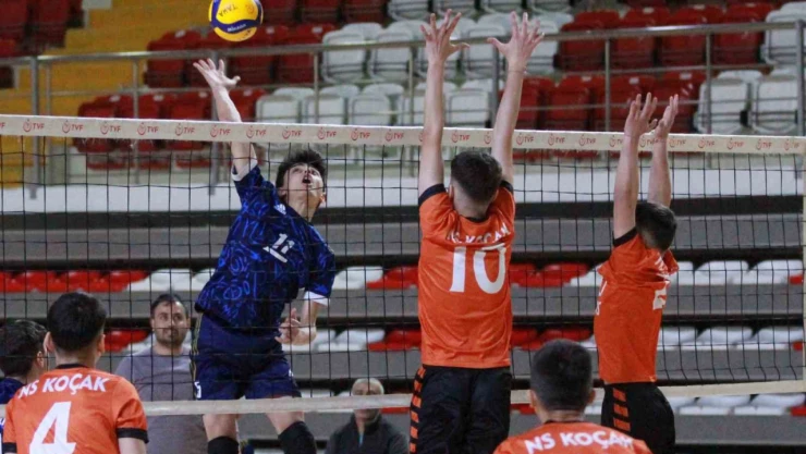 Voleybol Yıldızlar Türkiye Birinciliği, Sivas'ta başladı