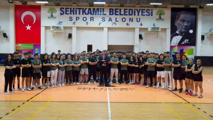Yılmaz'dan gençlere motivasyon ziyareti