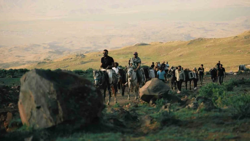 Ağrı Dağı'nda 3 bin 200 metrede klip